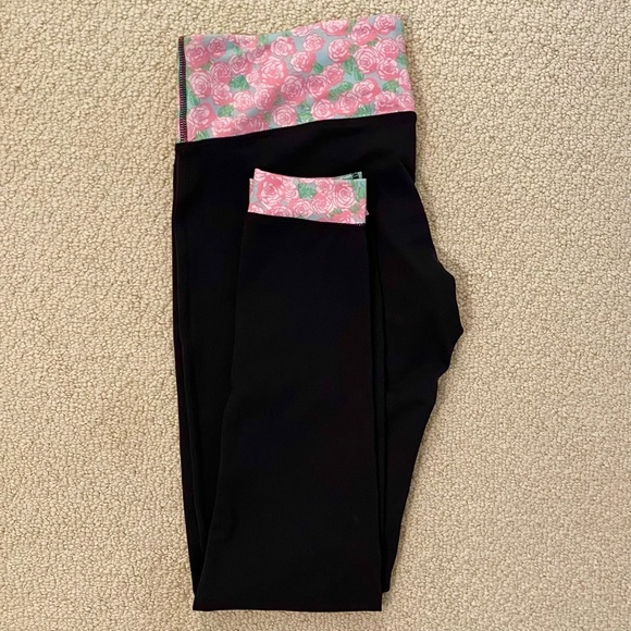 LIKE NEW Krass & Co RunRunner Leggings Secret Garden 10 - Picture 15 of 15